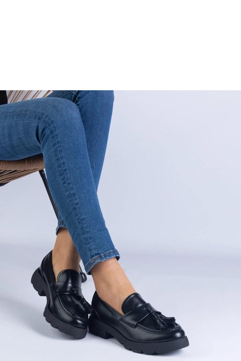 Półbuty Model Esitta 8718-1 Black - PRIMO
